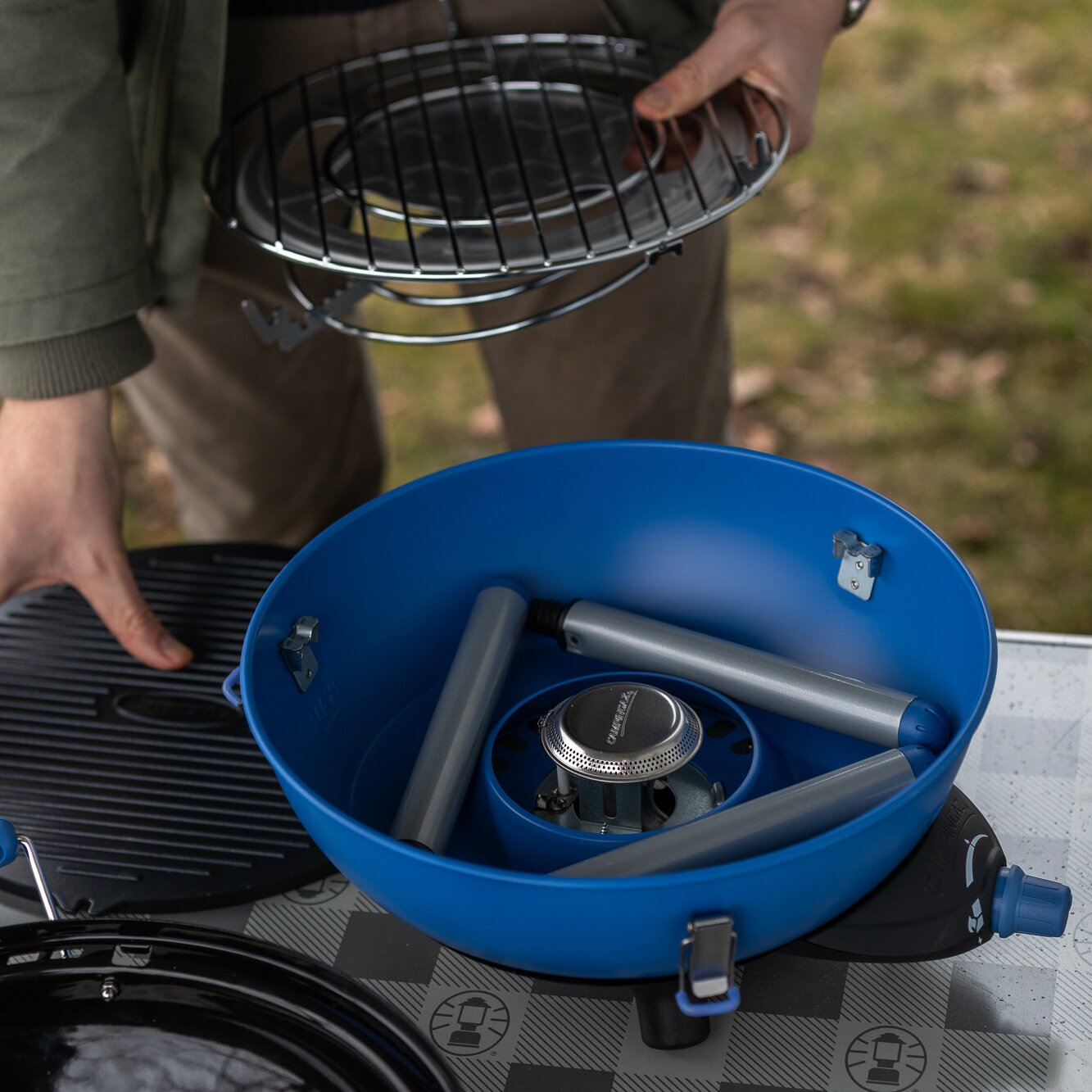 Party Grill 400 Caravan Connect