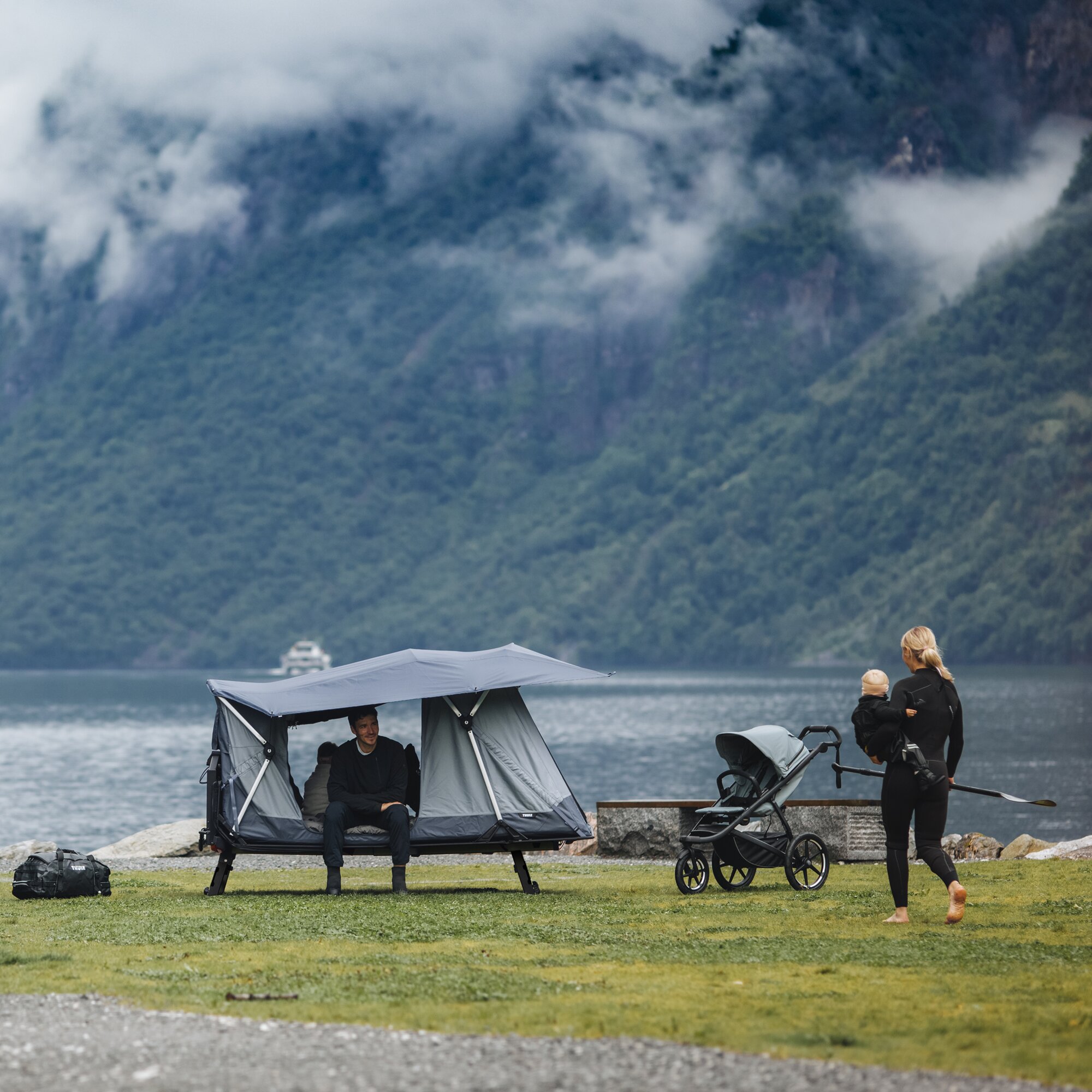 Anhängerkupplungszelt Thule Outset