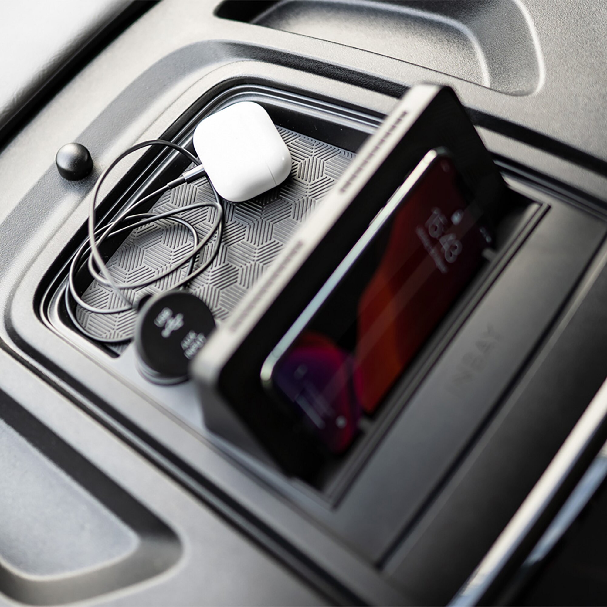 INBAY Qi-Ladestation für Ford Transit ab Bj. 2019/07